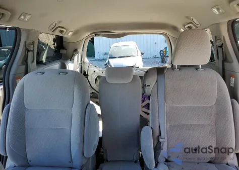 2018 Toyota Sienna Le из США, поврежденный, VIN 5TDKZ3DC6JS965349